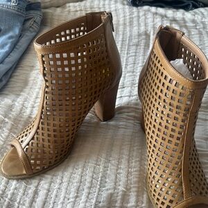 Report Women’s Tan Cutout Peep-Toe Block Heel Booties